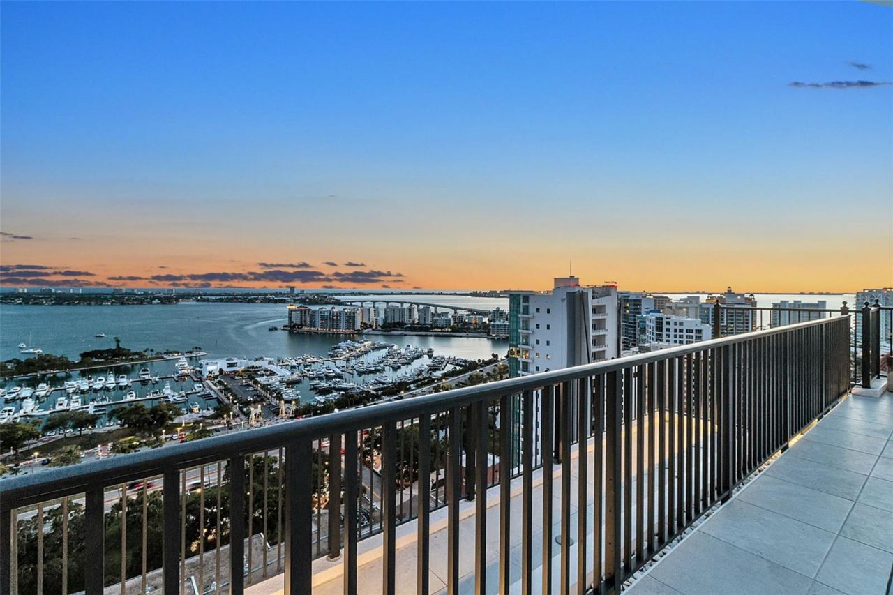 33 S Palm Avenue, Unit 701, Sarasota, FL 34236 Photo