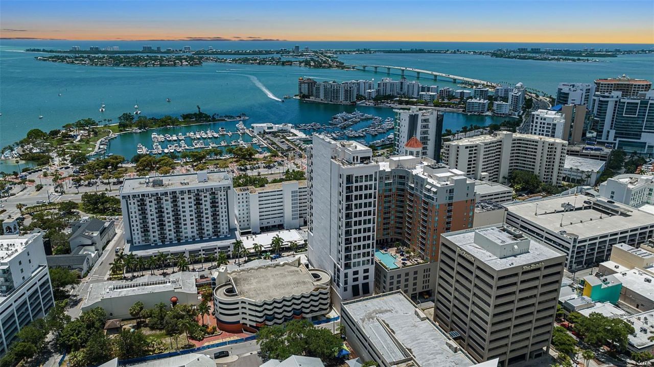 33 S Palm Avenue, Unit 701, Sarasota, FL 34236 Photo