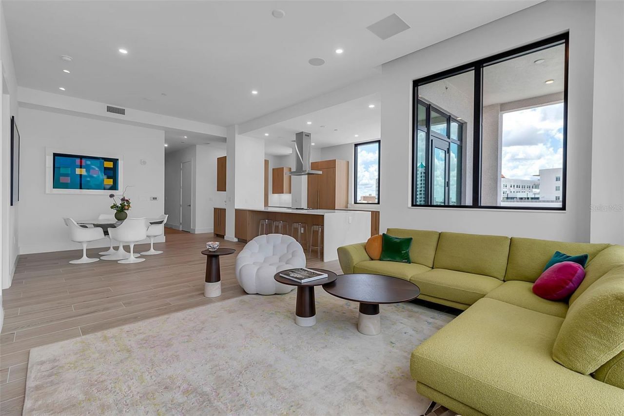 33 S Palm Avenue, Unit 701, Sarasota, FL 34236 Photo