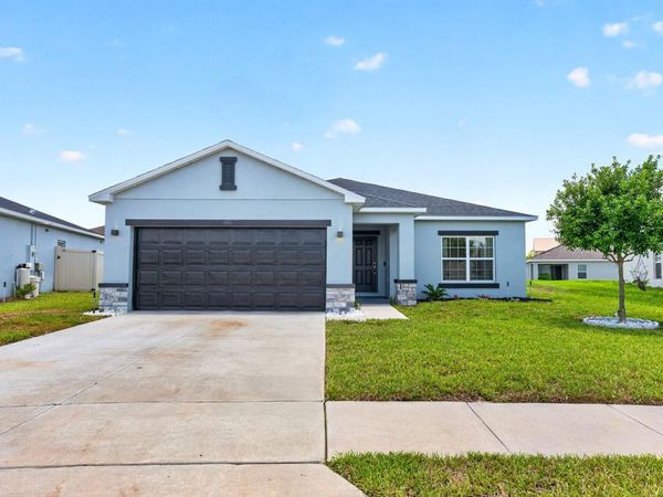 596 MEADOW BEND DRIVE , DAVENPORT, FL 33837