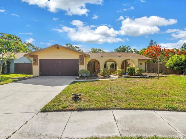 10657 DEL PRADO DRIVE E, LARGO, FL 33774