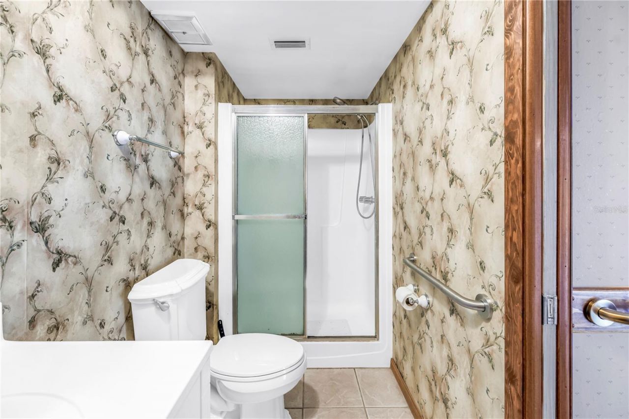 10657 Del Prado Drive E, Largo, FL 33774 Photo