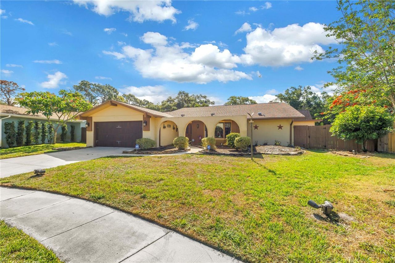 10657 Del Prado Drive E, Largo, FL 33774 Photo