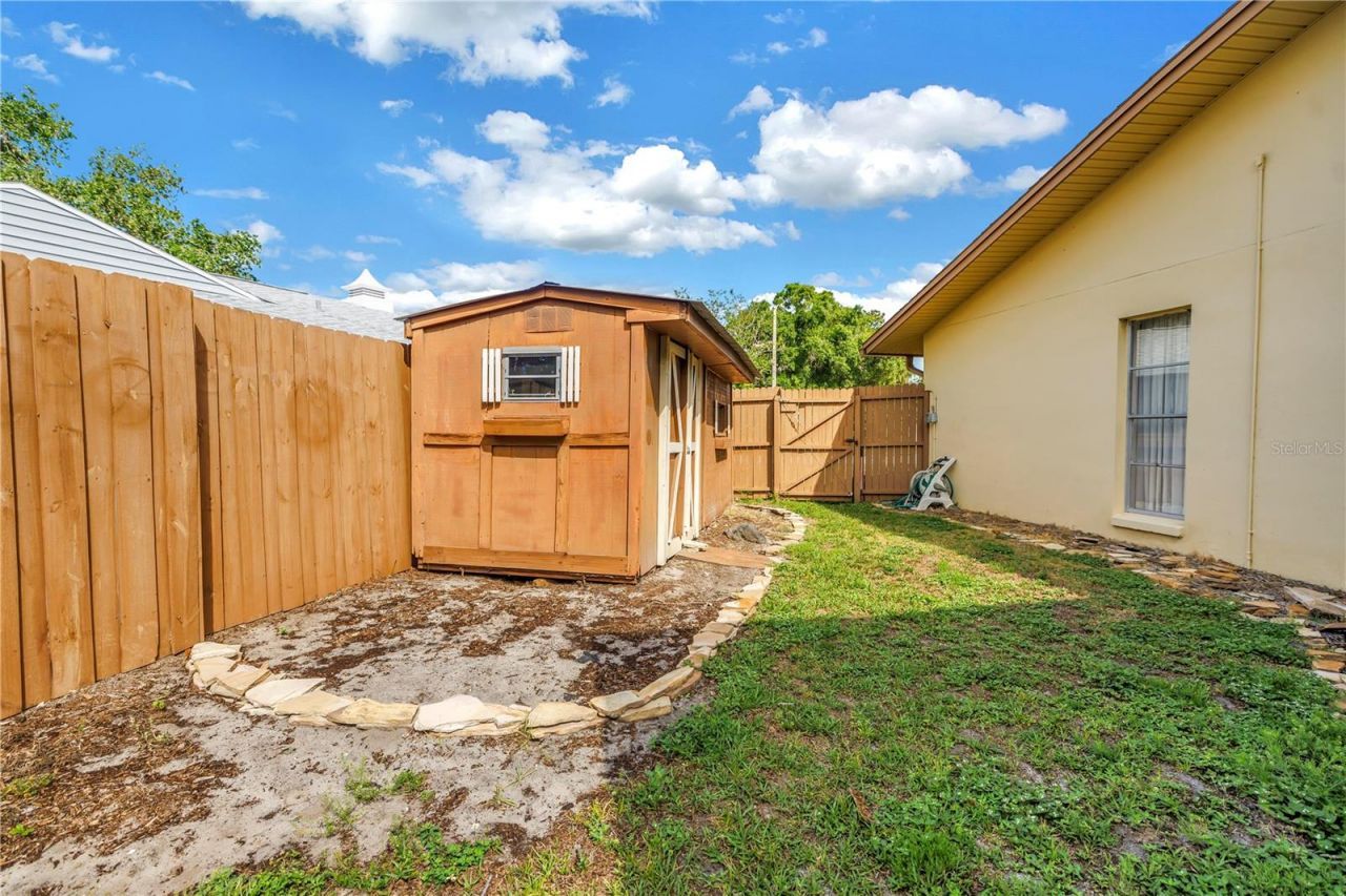 10657 Del Prado Drive E, Largo, FL 33774 Photo