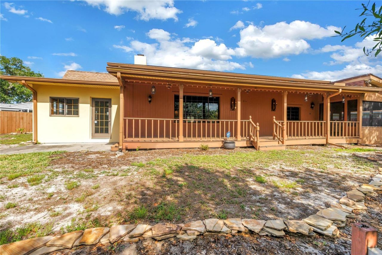 10657 Del Prado Drive E, Largo, FL 33774 Photo