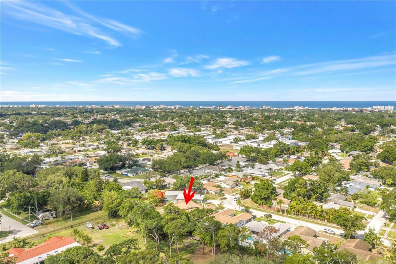 10657 Del Prado Drive E, Largo, FL 33774 Photo