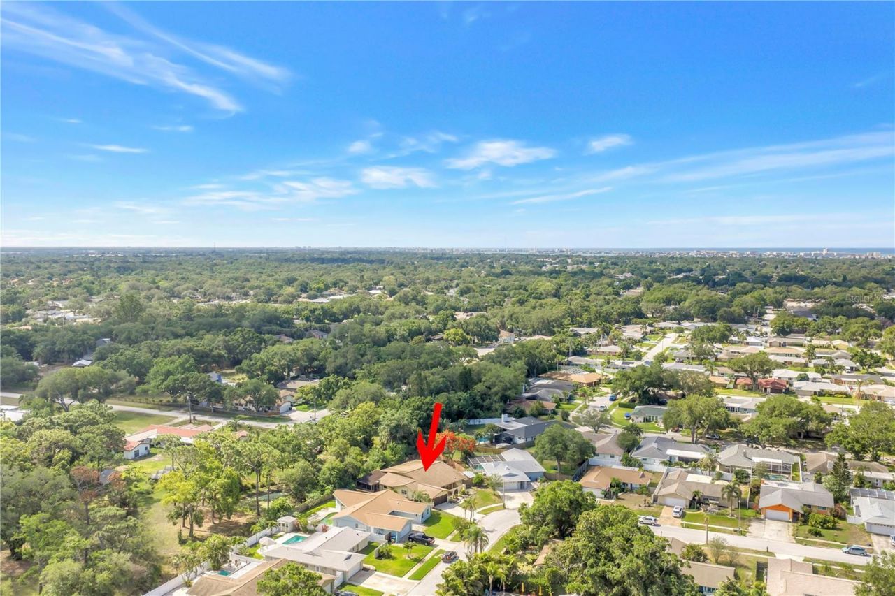 10657 Del Prado Drive E, Largo, FL 33774 Photo