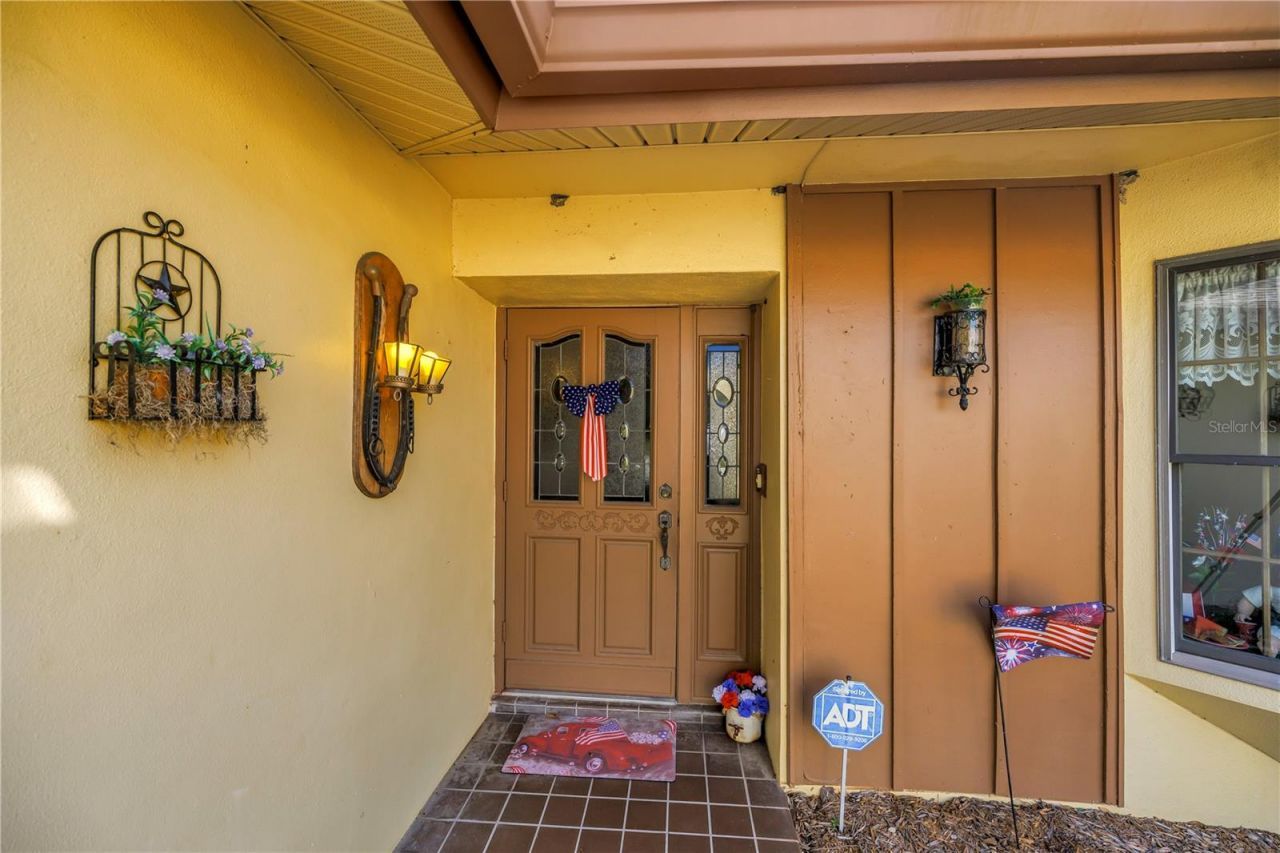 10657 Del Prado Drive E, Largo, FL 33774 Photo