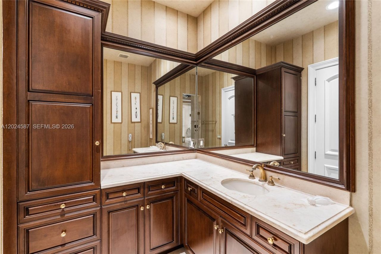832 Harbour Isle Place , North Palm Beach, FL 33410 Photo