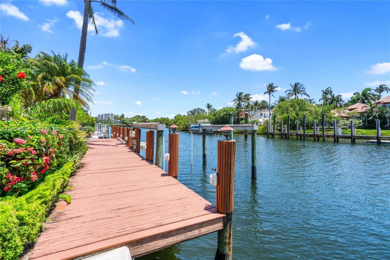832 Harbour Isle Place , North Palm Beach, FL 33410 Photo