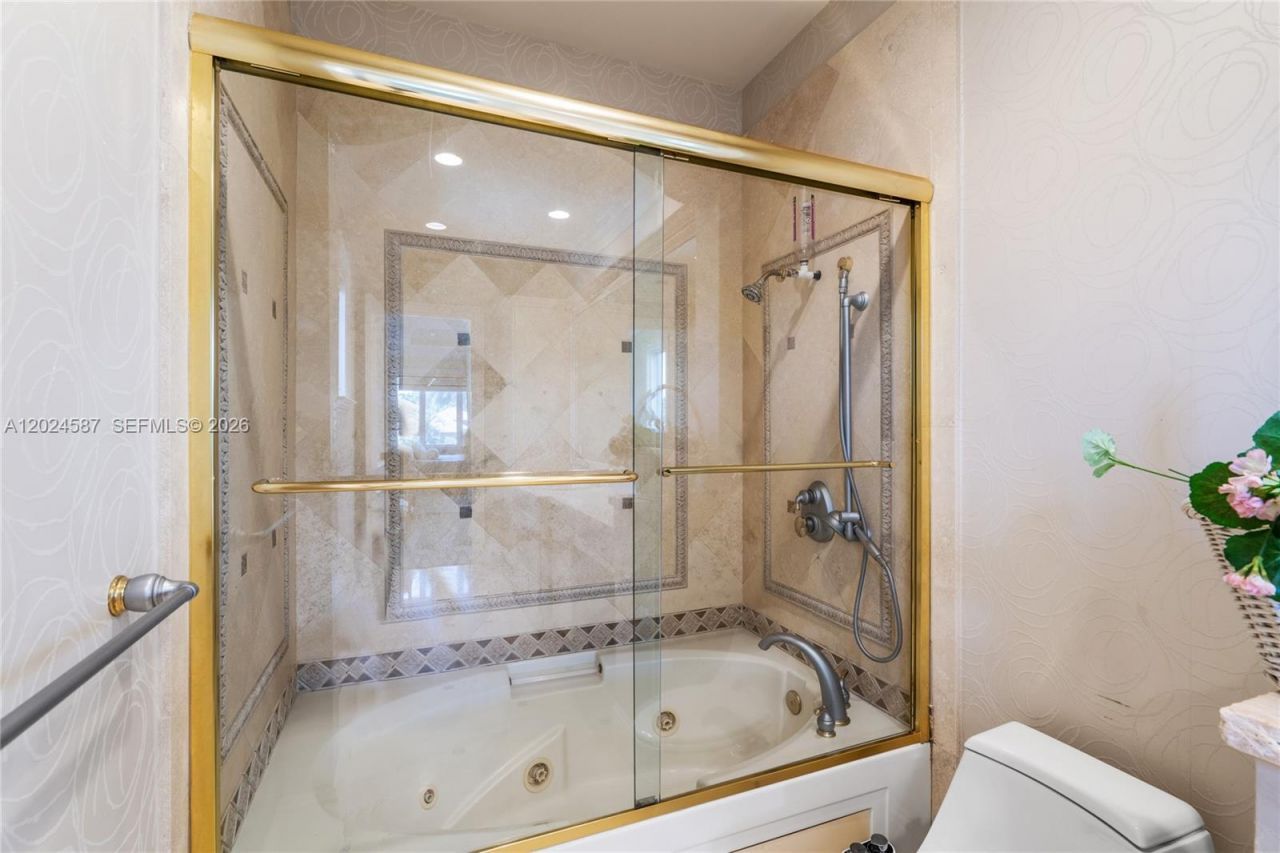 832 Harbour Isle Place , North Palm Beach, FL 33410 Photo