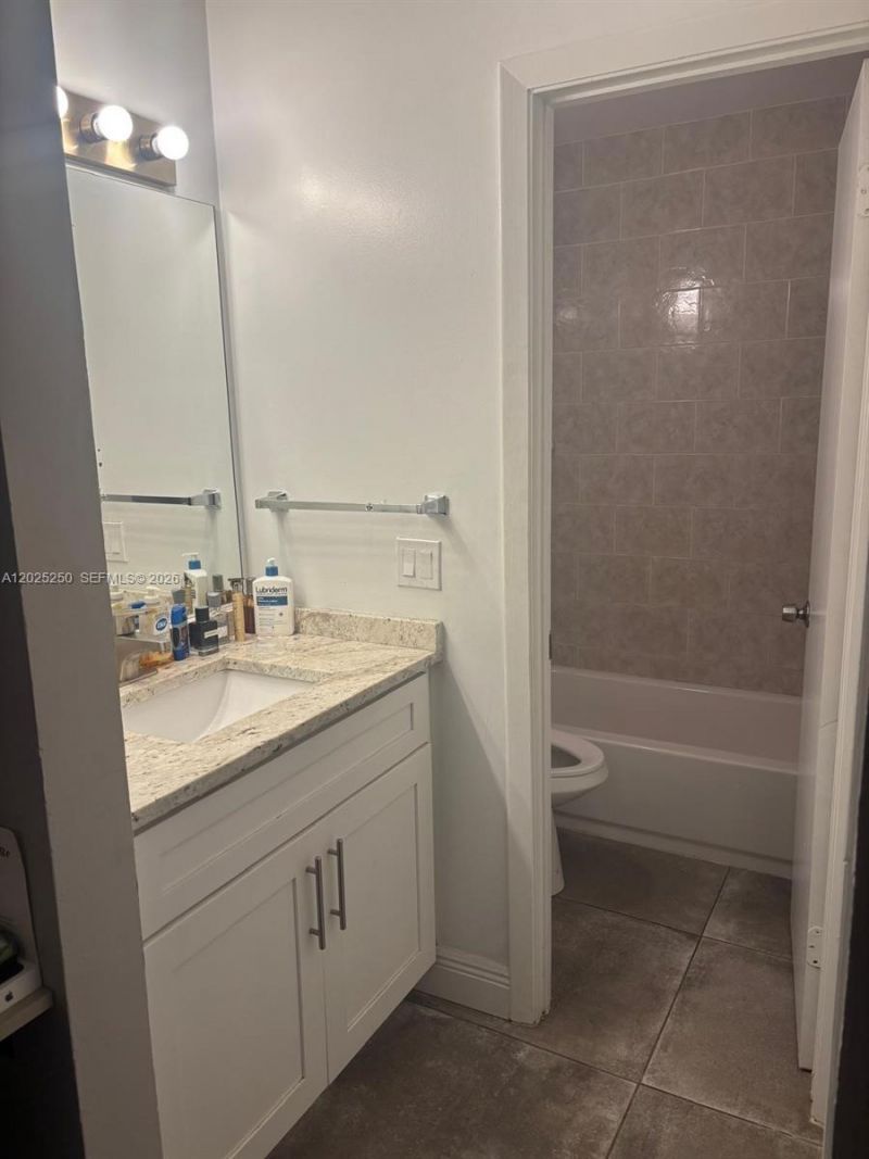 4521 W Mcnab Rd , Unit 30, Pompano Beach, FL 33069 Photo