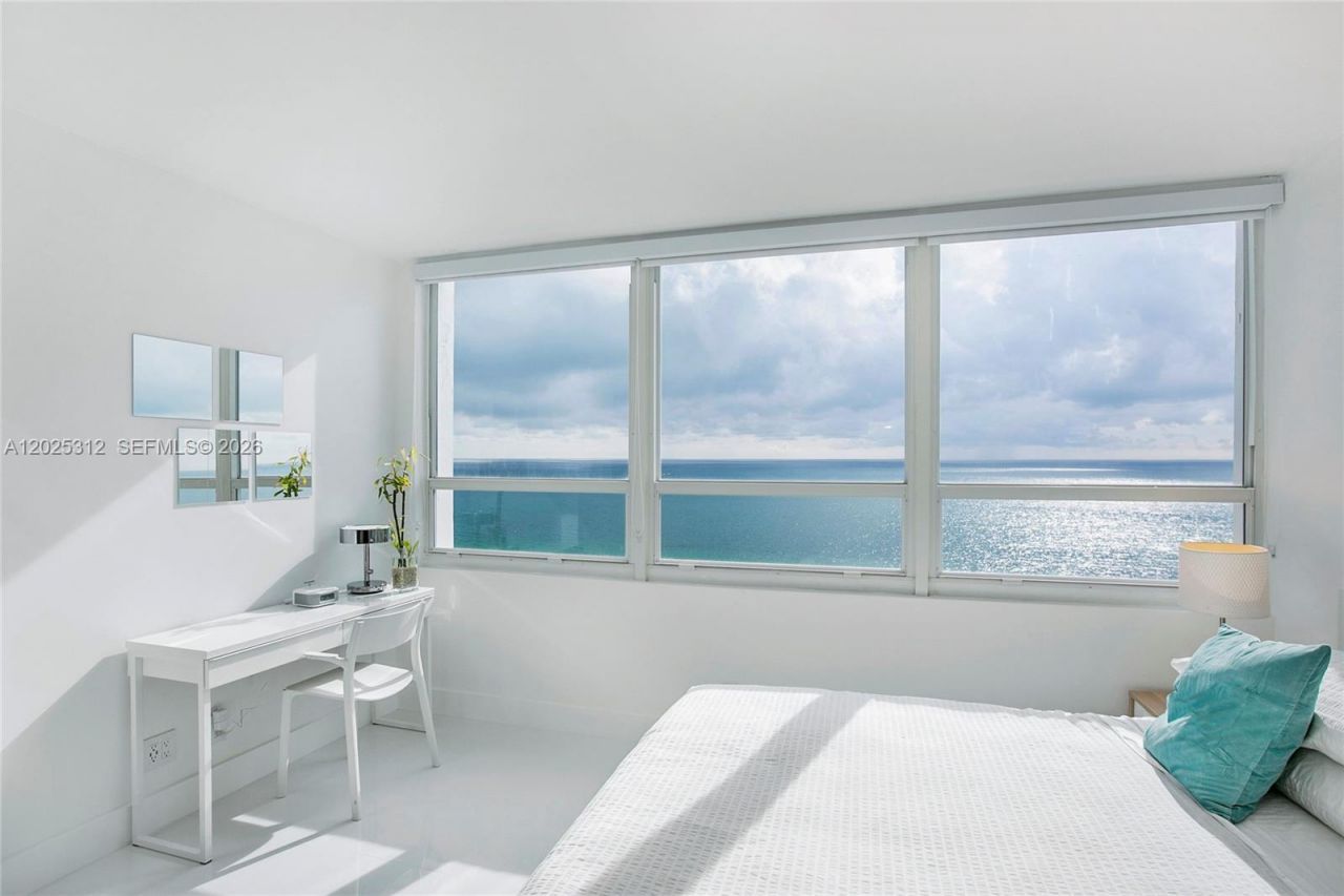5445 Collins Ave, Unit 1232, Miami Beach, FL 33140 Photo