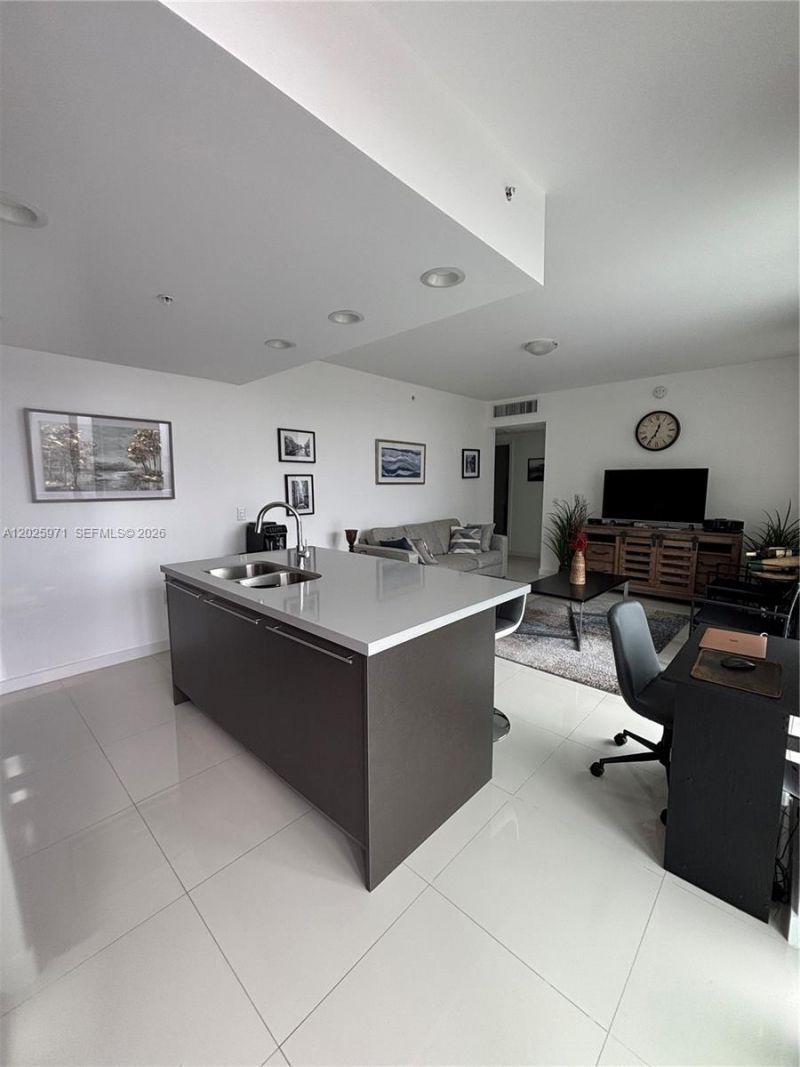 7875 NW 107th Ave , Unit 504, Doral, FL 33178 Photo
