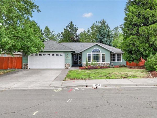 3533 Alderwood Drive, Medford, OR 97504