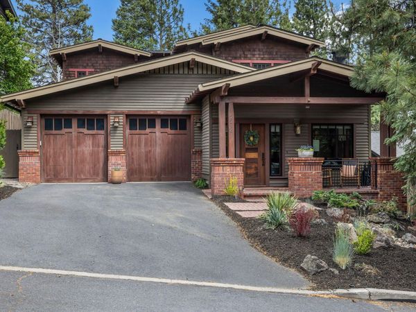 2216 NW 6th Street, Bend, OR 97703