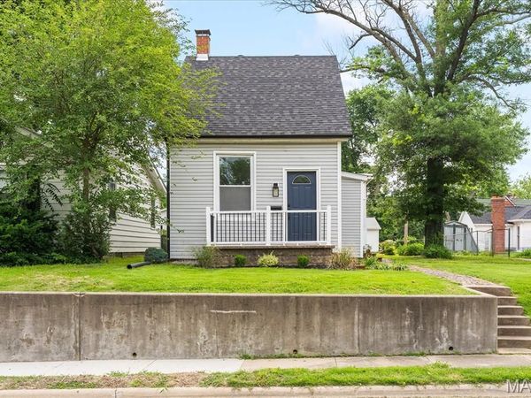 608 N 17th Street, Belleville, IL 62226