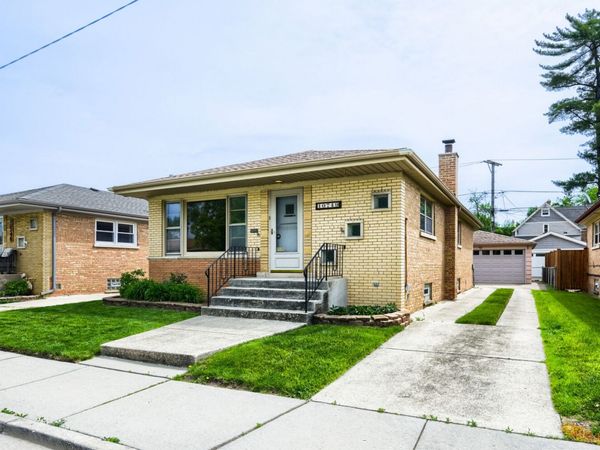 10749 S Rockwell Street , Chicago, IL 60655