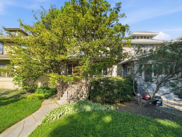 704 Clarence Avenue , Oak Park, IL 60304