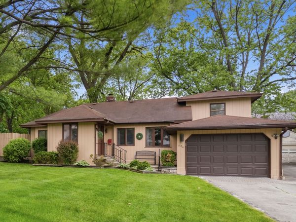 904 Glendale Road , Glenview, IL 60025