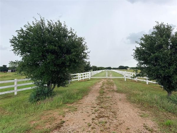 6832 Fm 2931, Aubrey, TX 76227