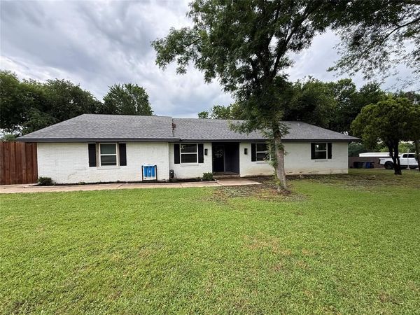 112 Lariat Trail , Ovilla, TX 75154