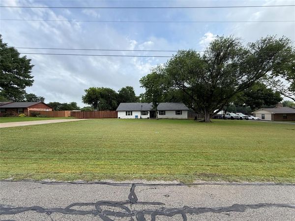 112 Lariat Trail , Ovilla, TX 75154