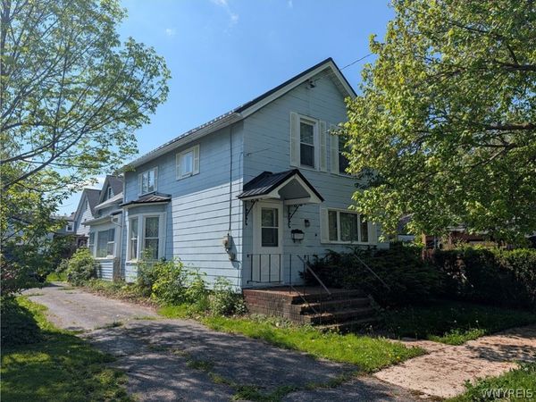 9 E Pine Street , Dunkirk, NY 14048
