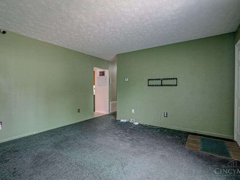 9814 Loralinda Drive, Colerain Township, OH 45251 Photo 10
