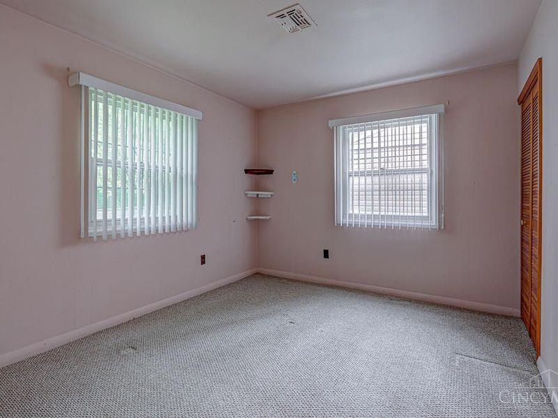 9814 Loralinda Drive, Colerain Township, OH 45251 Photo 19
