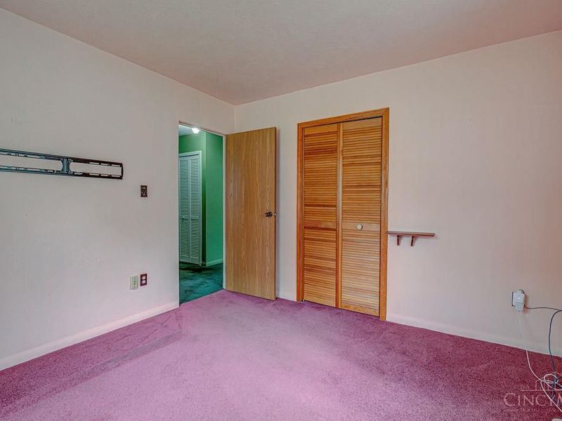 9814 Loralinda Drive, Colerain Township, OH 45251 Photo 22