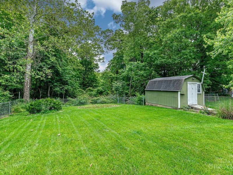9814 Loralinda Drive, Colerain Township, OH 45251 Photo 4