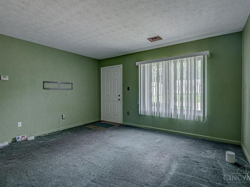 9814 Loralinda Drive, Colerain Township, OH 45251 Photo 8
