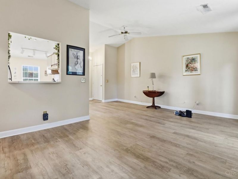 1825 S Marshall Road, Unit I1, Middletown, OH 45044 Photo 8