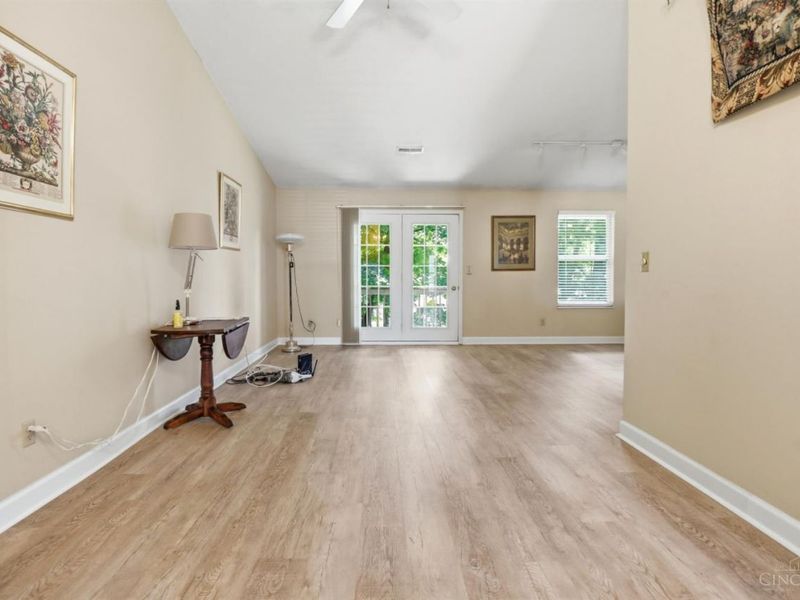 1825 S Marshall Road, Unit I1, Middletown, OH 45044 Photo 9