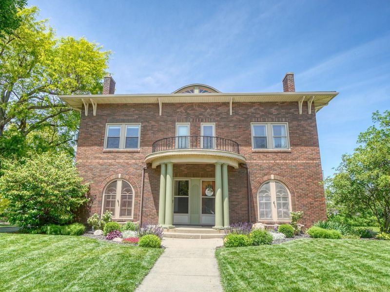 302 W Auglaize Street, Wapakoneta, OH 45895 Photo 1