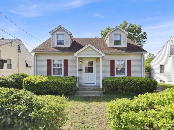 95 Kingsley St, Springfield, MA 01104