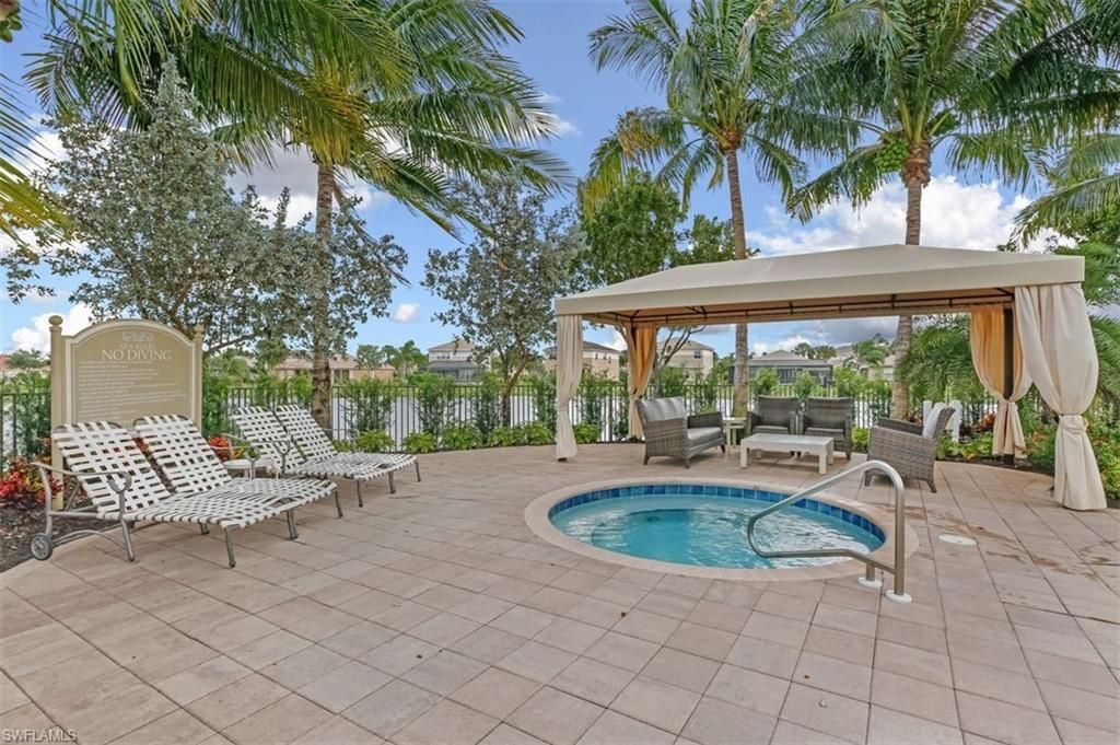 6548 Monterey Pt, Unit 204, Naples, FL 34105 Photo