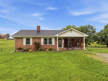 1598 Warwick Road, Harrodsburg, KY 40330