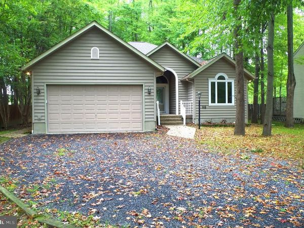 812 PETINOT PLACE, STEVENSVILLE, MD 21666