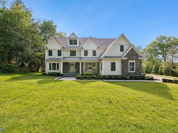 27 Wardle Ave, Berkeley Heights, NJ 07922