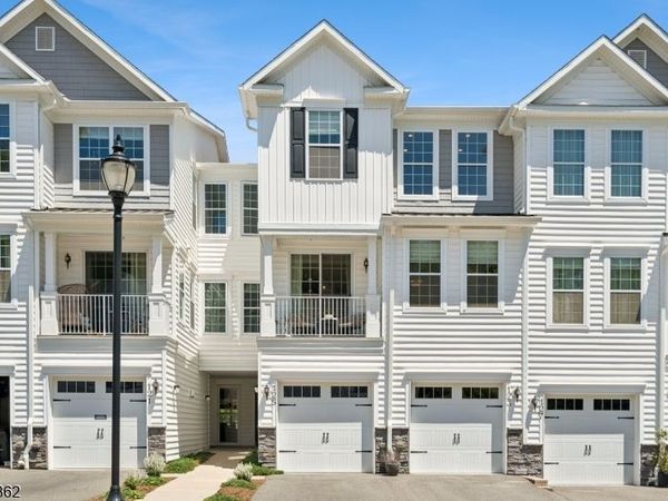 125 SEQUOIA DRIVE, Cedar Grove, NJ 07009
