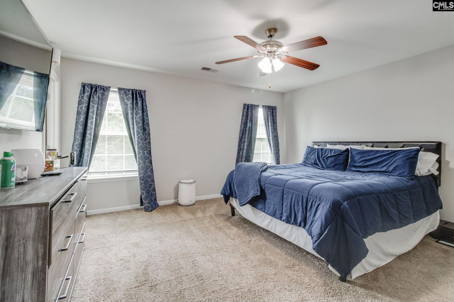 570 Kimpton Drive  Photo 15