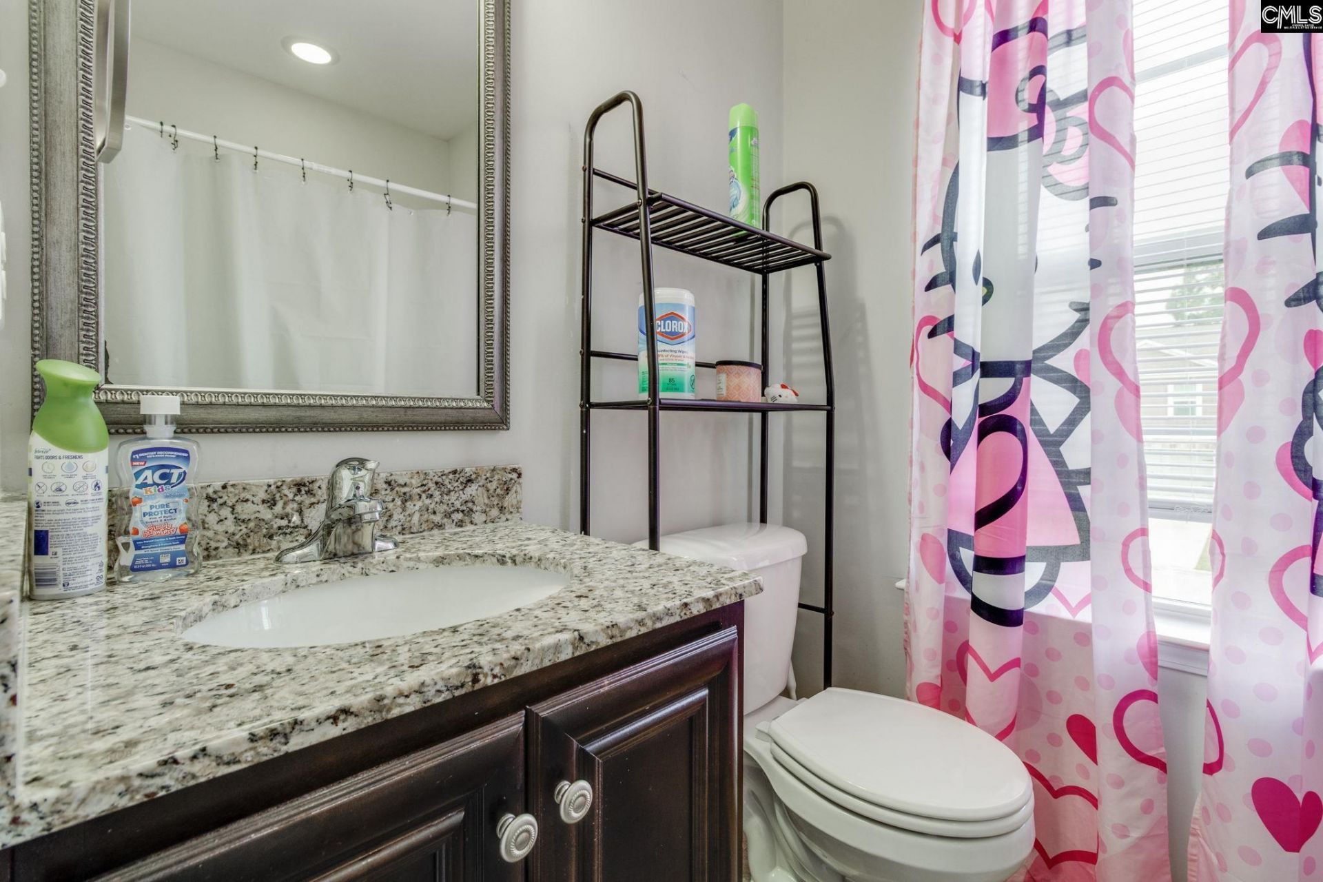 570 Kimpton Drive  Photo 22
