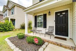 570 Kimpton Drive  photo 4