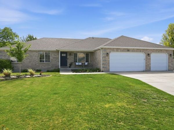 13981 S BARNEYS PEAK CIR, Herriman, UT 84096