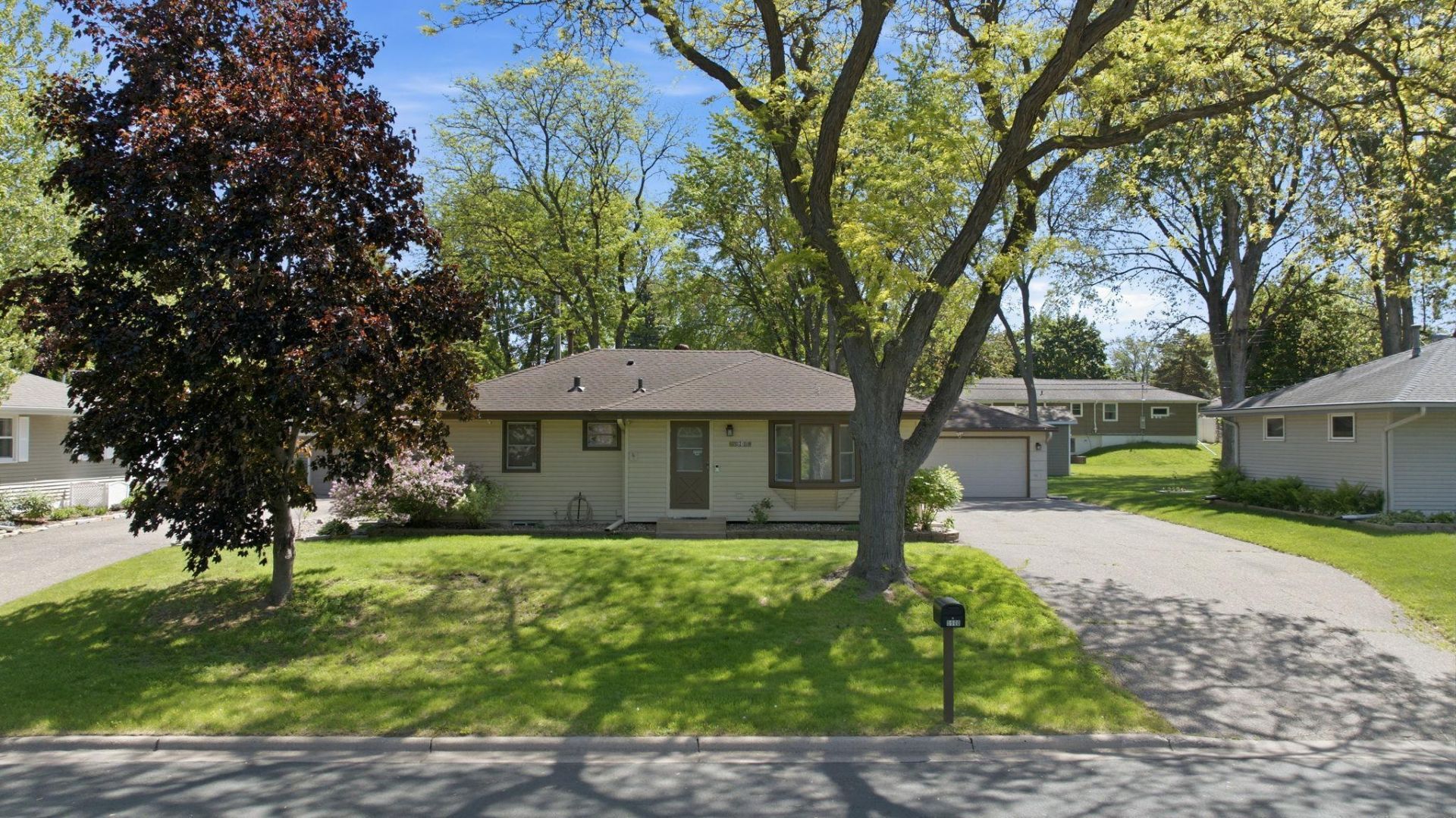 5900 Ensign Avenue N, New Hope, MN 55428 Main Photo