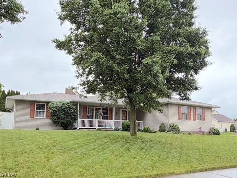 1481 3rd Street SE, New Philadelphia, OH 44663 Photo 1