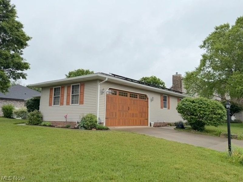 1481 3rd Street SE, New Philadelphia, OH 44663 Photo 2