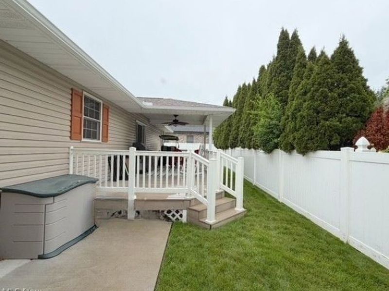 1481 3rd Street SE, New Philadelphia, OH 44663 Photo 3